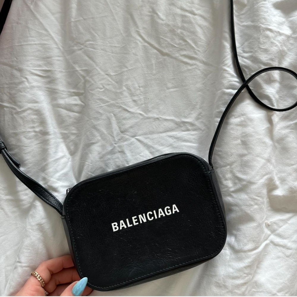 Balenciaga everyday camera bag xs